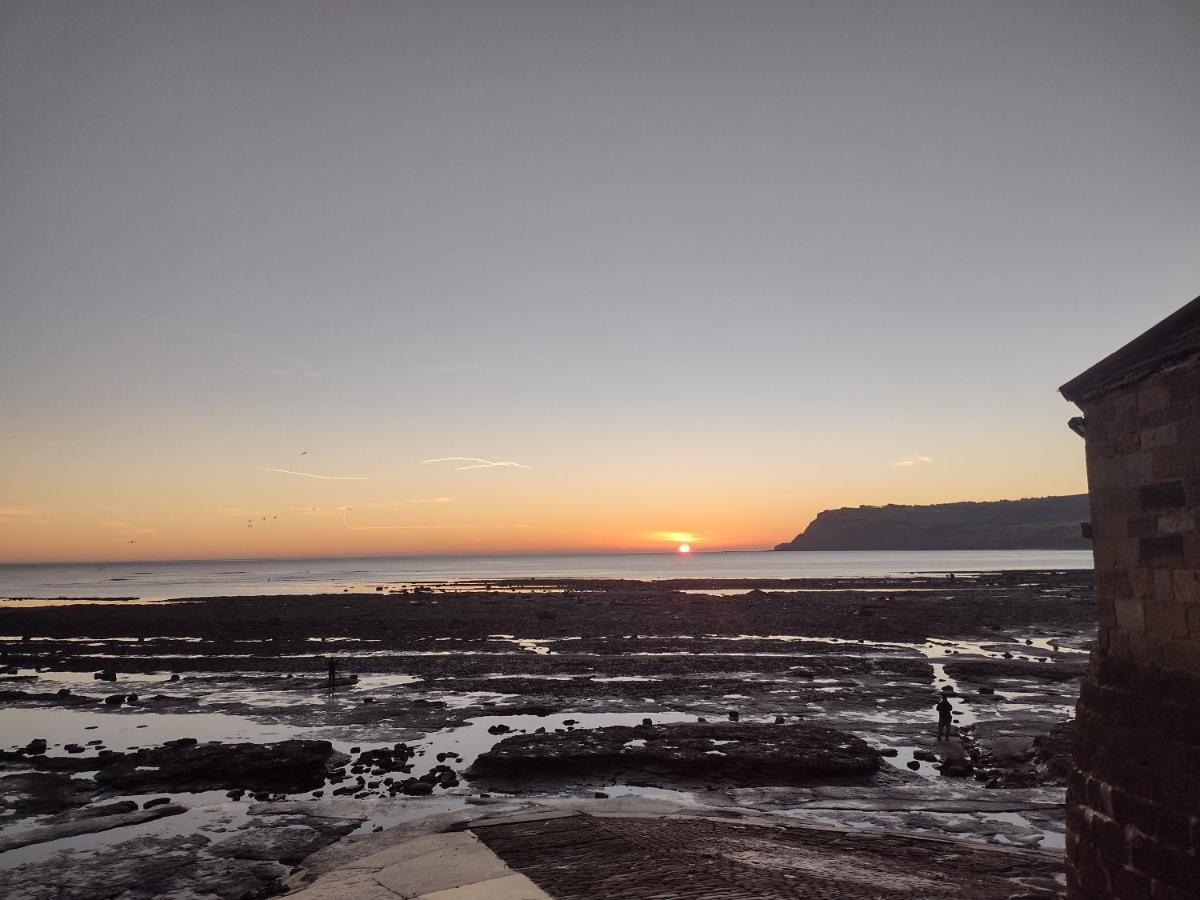 Darnholm Cottage Robin Hood's Bay Exteriör bild
